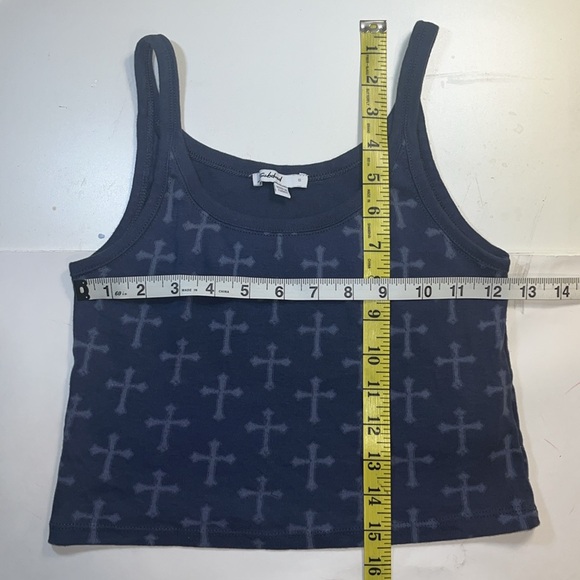 VGUC: subdued cropped tank top - Picture 12 of 12